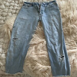 Levi’s Redone Crop Jeans 27